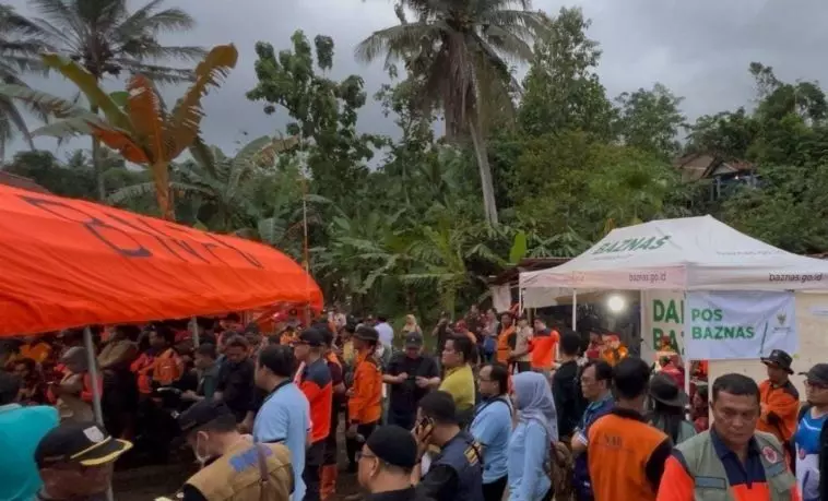 Baznas tangani bencana Cilacap-Garut lewat posko medis dan dapur umum Baznas tangani bencana Cilacap-Garut lewat posko medis dan dapur umum