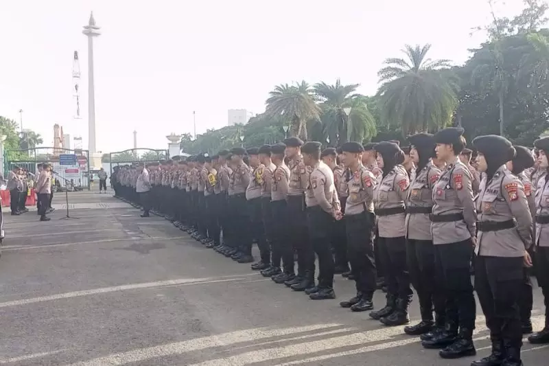 Unjuk rasa buruh di kawasan Monas, polisi kerahkan 1.963 personel Unjuk rasa buruh di kawasan Monas, polisi kerahkan 1.963 personel