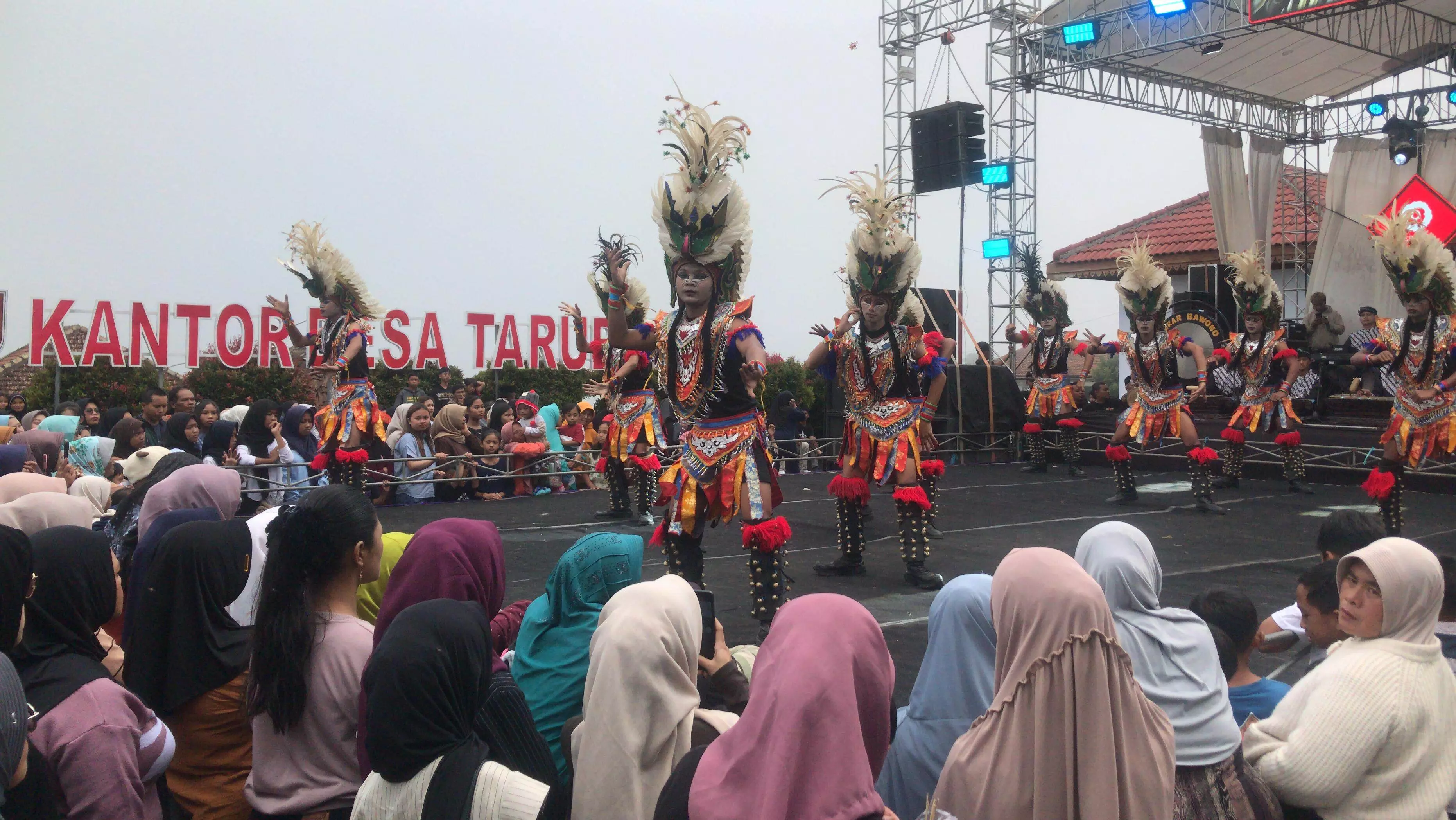 Lestarikan budaya lereng Merapi Merbabu, warga Boyolali gelar seni Selo Gembregah Lestarikan budaya lereng Merapi Merbabu, warga Boyolali gelar seni Selo Gembregah