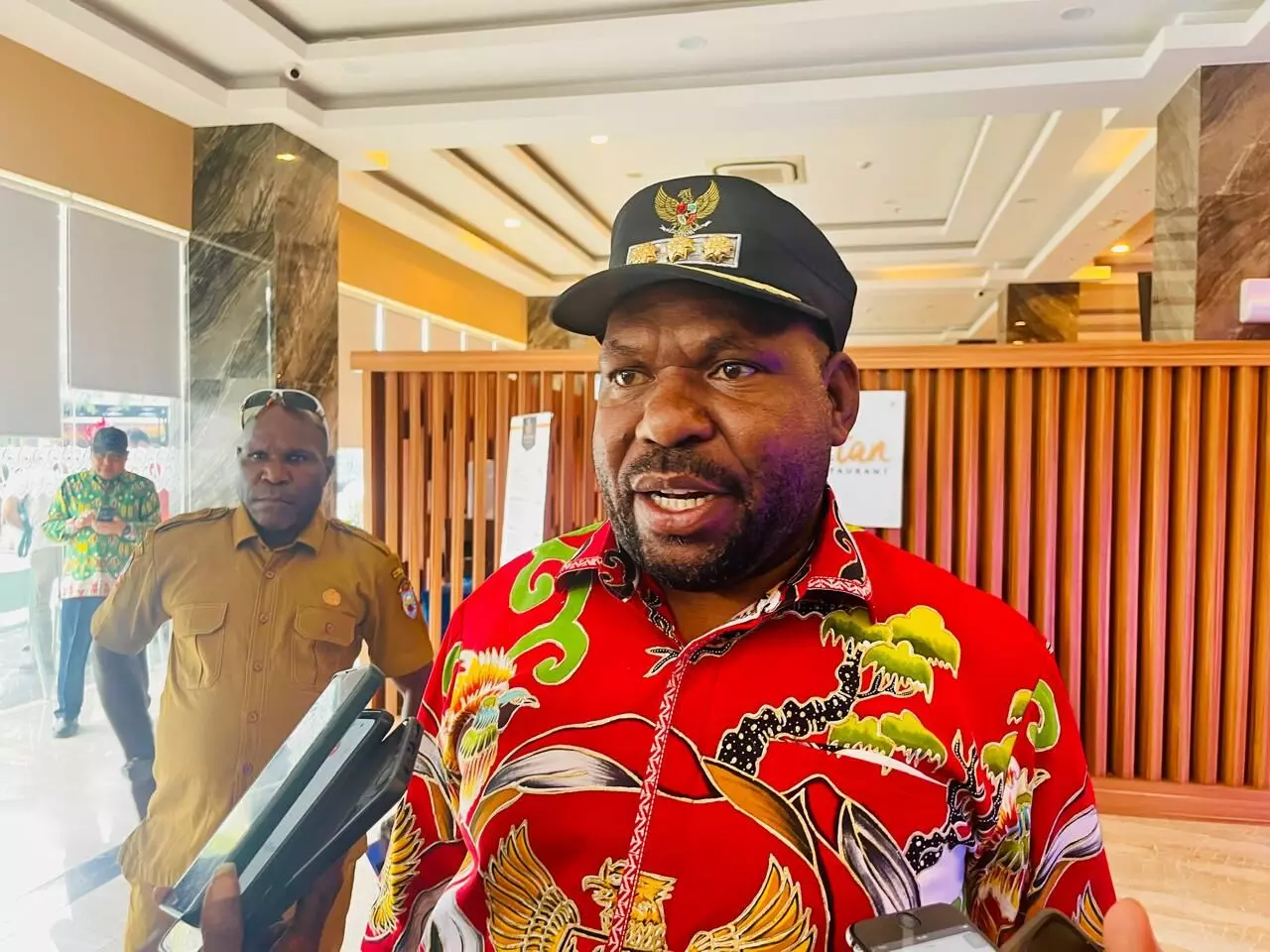 Intan Jaya minta pemerintah pusat perhatikan `lapter` dan kemahalan harga tiket di Papua