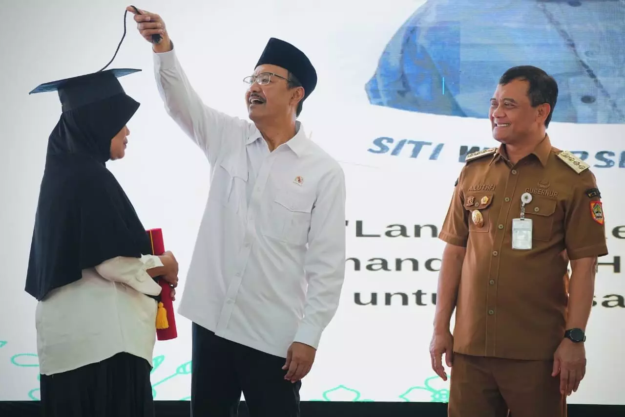 Graduasi KPM di Pemalang, Gus Ipul dapat masukan soal transparansi Bansos Graduasi KPM di Pemalang, Gus Ipul dapat masukan soal transparansi Bansos