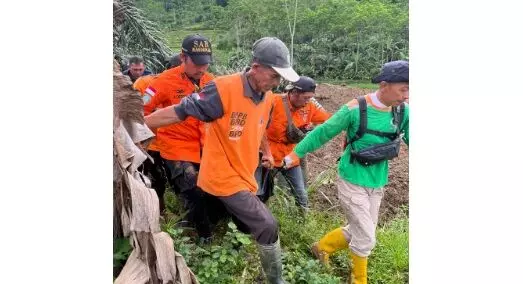 Longsor Banjarnegara, 27 orang masih dalam pencarian Longsor Banjarnegara, 27 orang masih dalam pencarian