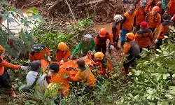 Evakuasi berlanjut, delapan korban longsor Cibeunying, Cilacap ditemukan pada hari ketiga Evakuasi berlanjut, delapan korban longsor Cibeunying, Cilacap ditemukan pada hari ketiga