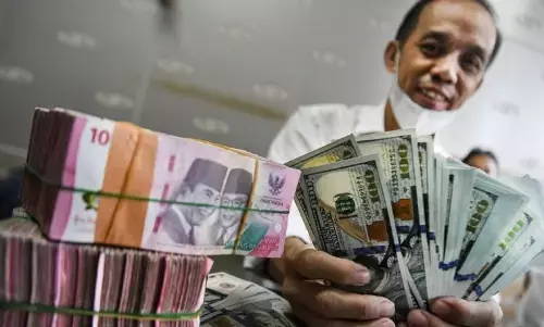 Rupiah pada Senin pagi melemah jadi Rp16.726 per dolar AS