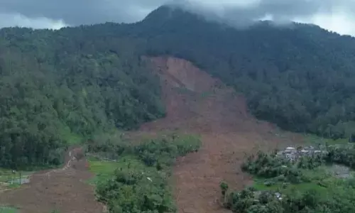 Tiga pos pengungsian disiapkan untuk korban longsor di Banjarnegara Tiga pos pengungsian disiapkan untuk korban longsor di Banjarnegara