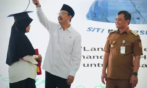 Graduasi KPM di Pemalang, Gus Ipul dapat masukan soal transparansi Bansos