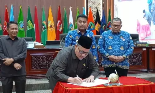 Rapat Paripurna DPRD Sumbar tetapkan 11 Ranperda tahun 2026 Rapat Paripurna DPRD Sumbar tetapkan 11 Ranperda tahun 2026