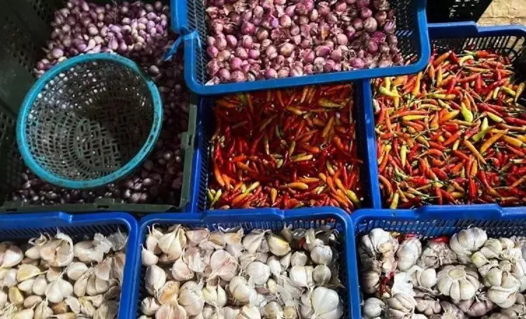 PIHPS: Harga bawang merah Rp52.350/kg, cabai rawit Rp64.950/kg PIHPS: Harga bawang merah Rp52.350/kg, cabai rawit Rp64.950/kg