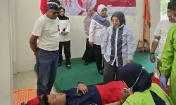 Bawaslu Kota Bekasi dan PMI gelar donor darah peringati Hari Pahlawan