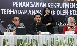 Densus 88 tangkap lima tersangka perekrut anak ke kelompok terorisme