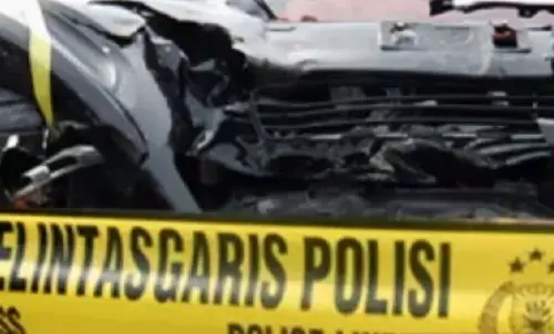 Lima orang dikabarkan meninggal dalam kecelakaan di jalan Tol Cipali Lima orang dikabarkan meninggal dalam kecelakaan di jalan Tol Cipali