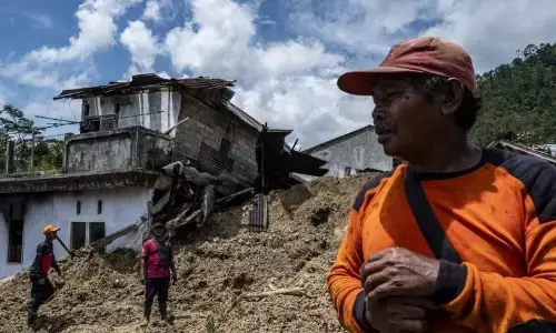 Kemensos siapkan bansos adaptif bagi korban longsor Banjarnegara Kemensos siapkan bansos adaptif bagi korban longsor Banjarnegara
