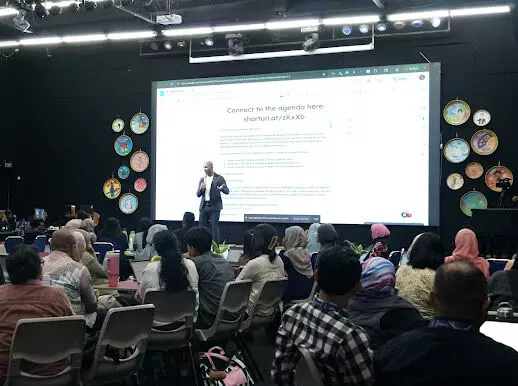 Membesarkan pemikir digital: literasi AI menjadi kebutuhan dasar pendidikan anak masa kini