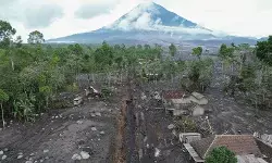 DPR minta keselamatan warga terdampak erupsi Semeru diutamakan DPR minta keselamatan warga terdampak erupsi Semeru diutamakan