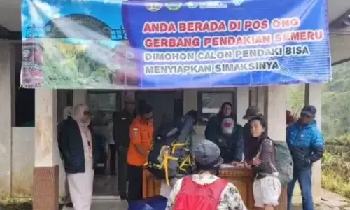 Basarnas evakuasi pendaki dari zona bahaya Gunung Semeru