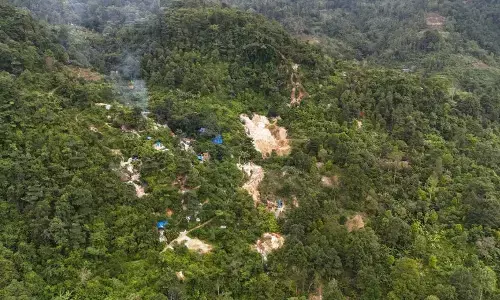 Kemenhut temukan 88 lubang tambang ilegal di TNGHS Kemenhut temukan 88 lubang tambang ilegal di TNGHS
