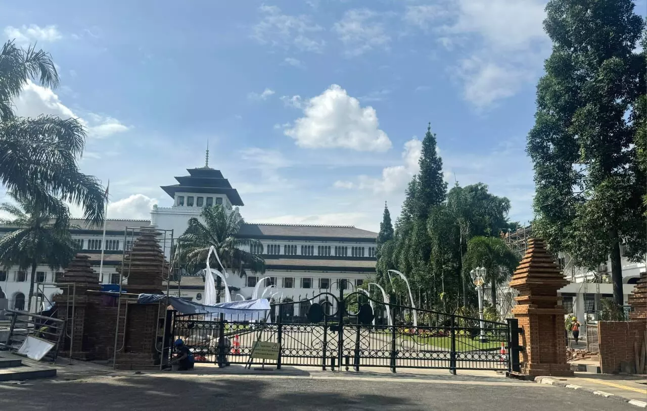 Wajah baru Gedung Sate Kota Bandung jadi sorotan publik