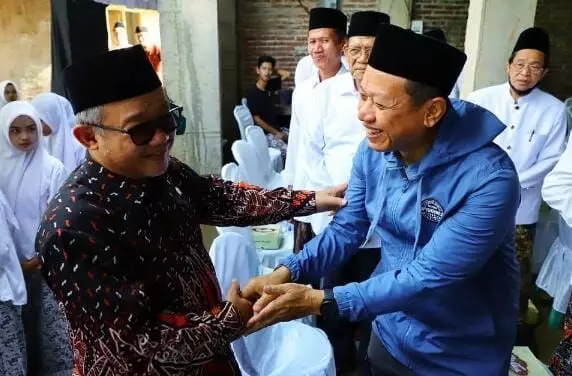 Jelang Hari Guru, Mendikdasmen: Tunjangan guru honorer naik Rp100.000 tahun depan Jelang Hari Guru, Mendikdasmen: Tunjangan guru honorer naik Rp100.000 tahun depan