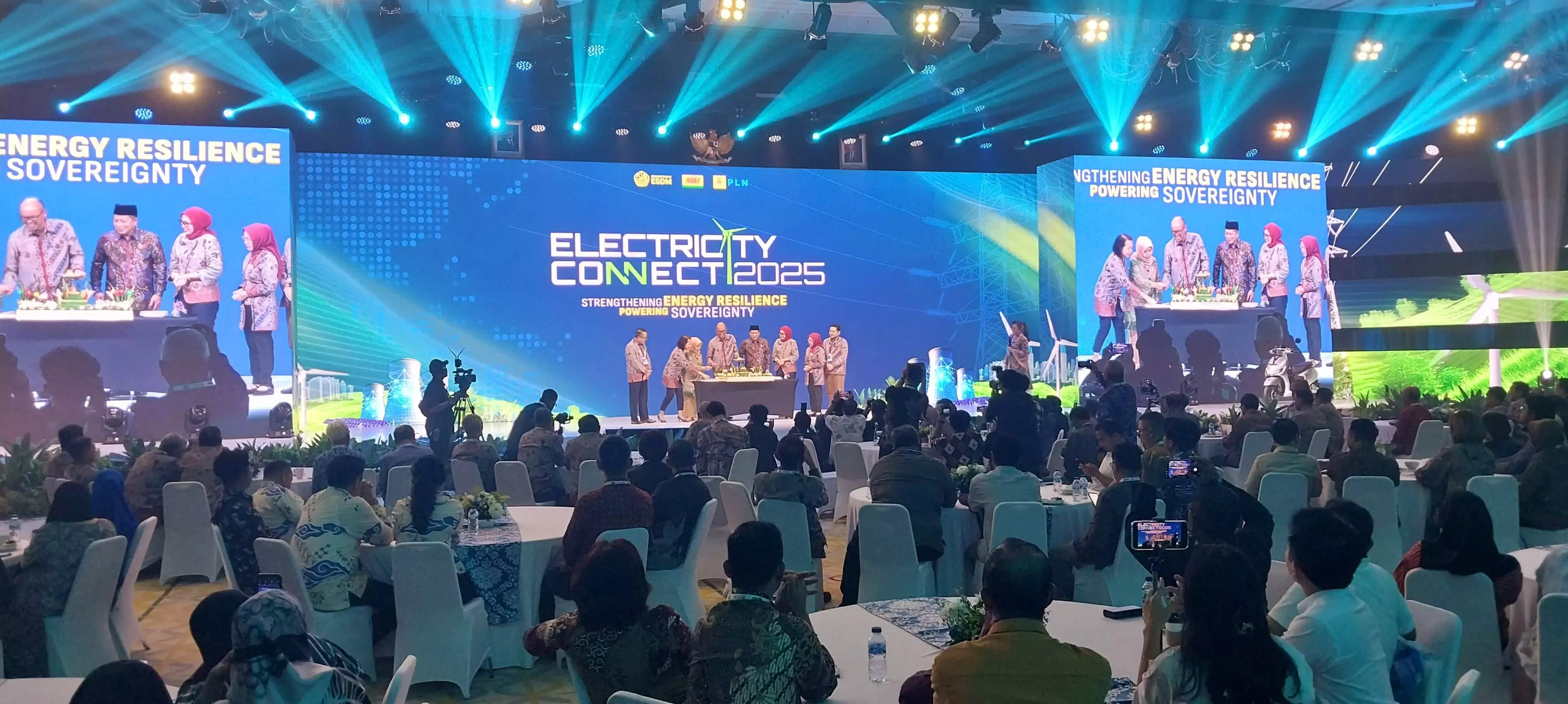 Electricity Connect 2025 ditutup, catat 15 ribu pengunjung dan 92 topik strategis energi