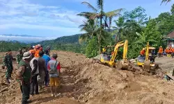 Pakar Geologi UGM : Lempung biru jadi penyebab longsor dan rayapan tanah di Banjarnegara Pakar Geologi UGM : Lempung biru jadi penyebab longsor dan rayapan tanah di Banjarnegara