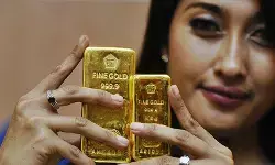 Harga emas Antam Jumat ini turun Rp16.000 jadi Rp2,348 juta per gram