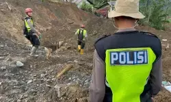 Tim SAR dan Unit K9 kembali temukan 5 jenazah di lokasi longsor Banjarnegara Tim SAR dan Unit K9 kembali temukan 5 jenazah di lokasi longsor Banjarnegara