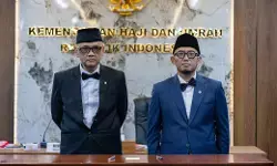 Pakta Integritas bagi Tim Penyediaan Layanan penyelenggaraan haji 2026 Pakta Integritas bagi Tim Penyediaan Layanan penyelenggaraan haji 2026