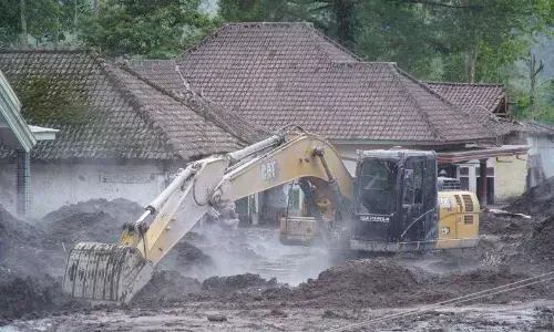 BNPB pastikan pendampingan penanganan darurat setelah erupsi Semeru BNPB pastikan pendampingan penanganan darurat setelah erupsi Semeru