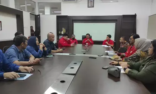 Ketua Dewan Pembina YPT UTA `45 fasilitasi penyelesaian skorsing mahasiswa tolak Soeharto Pahlawan Nasional Ketua Dewan Pembina YPT UTA `45 fasilitasi penyelesaian skorsing mahasiswa tolak Soeharto Pahlawan Nasional