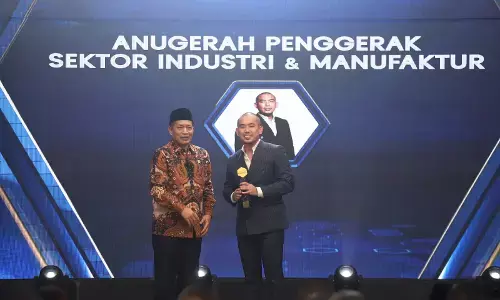 CEO Solid Corp George Santoso raih Anugerah Penggerak Nusantara 2025 sektor industri dan manufaktur CEO Solid Corp George Santoso raih Anugerah Penggerak Nusantara 2025 sektor industri dan manufaktur