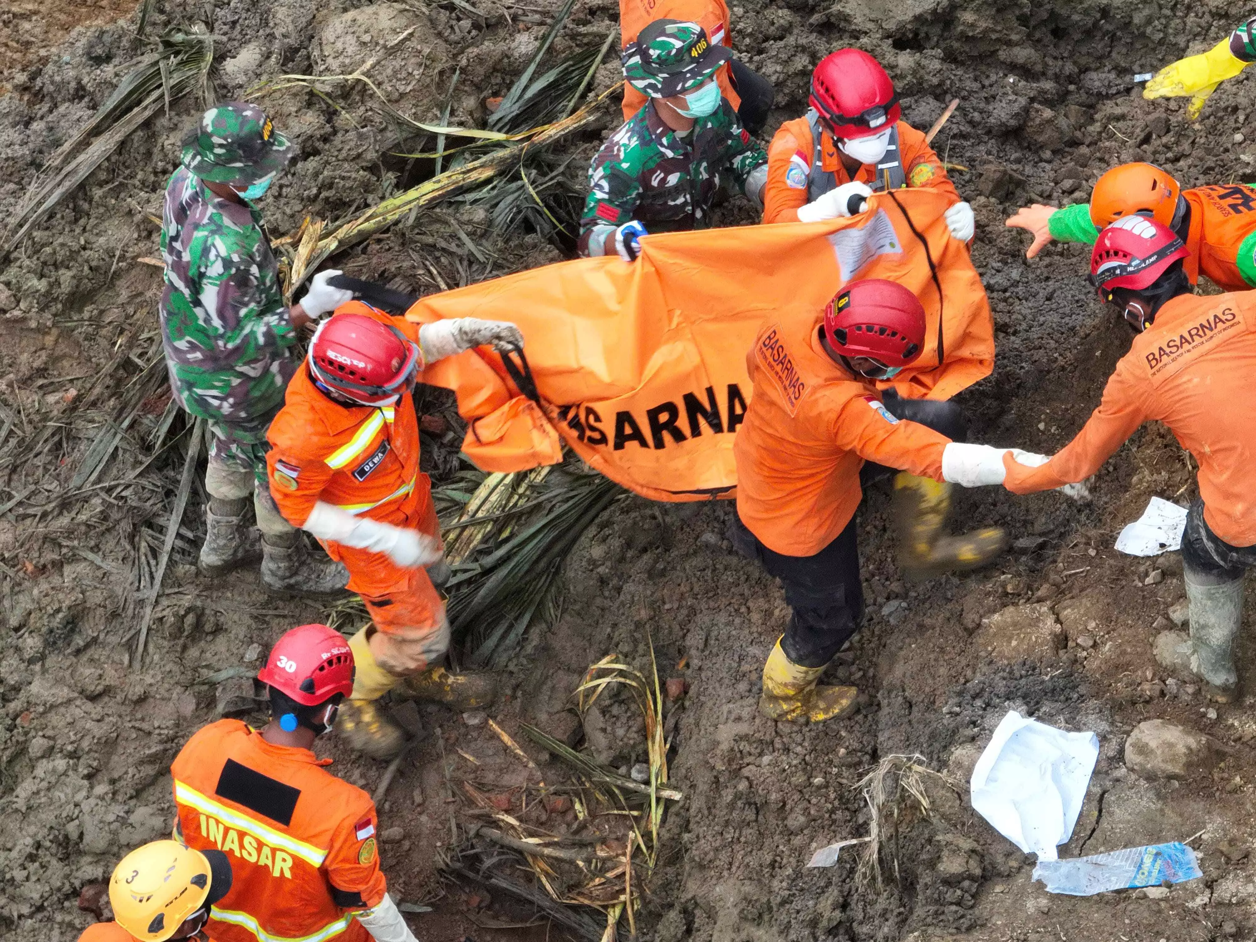 Seminggu pascabencana, ditemukan kembali 2 orang korban longsor Banjarnegara