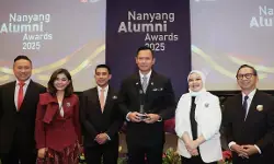 Menko AHY raih penghargaan tertinggi alumni NTU Singapura Menko AHY raih penghargaan tertinggi alumni NTU Singapura