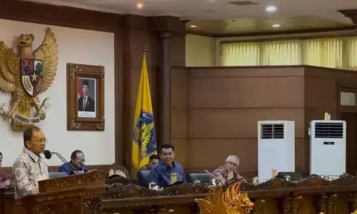 Keselarasan regulasi pusat–daerah dan prasyarat stabilitas ekonomi