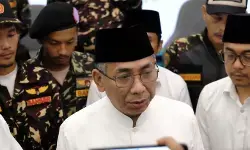 Gus Yahya tegaskan tak berniat mundur dari Ketua Umum PBNU Gus Yahya tegaskan tak berniat mundur dari Ketua Umum PBNU
