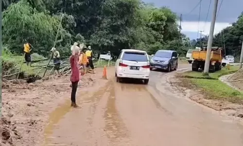 Polres Cianjur siagakan personel di jalur utama rawan bencana Polres Cianjur siagakan personel di jalur utama rawan bencana