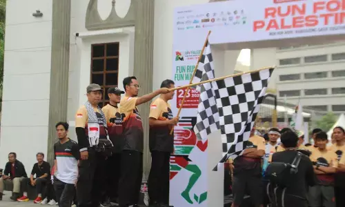 Warga Jateng donasikan Rp200 juta untuk Palestina dalam Fun Run Warga Jateng donasikan Rp200 juta untuk Palestina dalam Fun Run