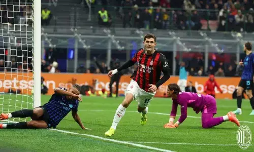 Christian Pulisic bawa AC Milan menang tipis 1-0 atas Inter Milan Christian Pulisic bawa AC Milan menang tipis 1-0 atas Inter Milan
