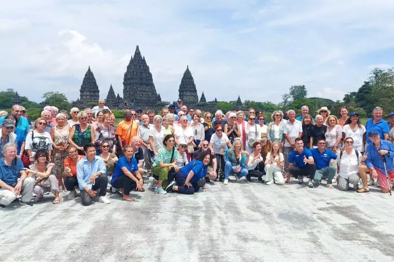 Kemenpar dampingi wisatawan Prancis dalam tur `Around the World`