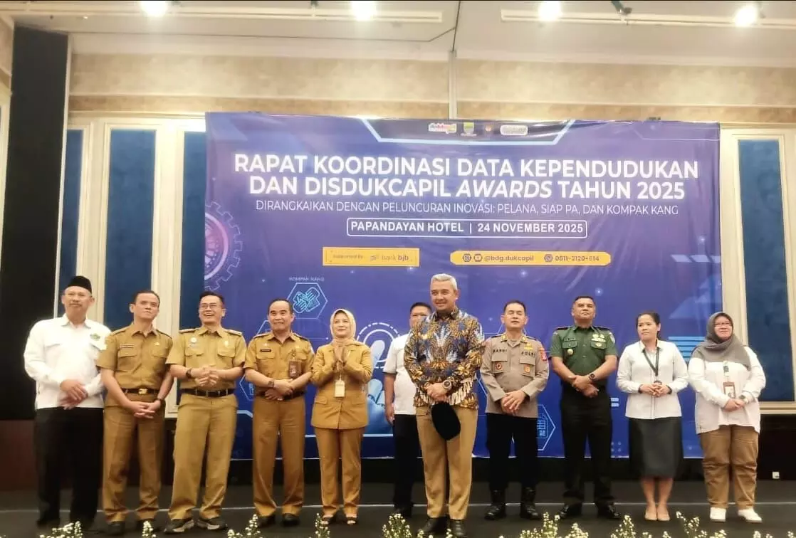 Wali Kota Bandung resmikan tiga inovasi layanan adminduk, apa saja?