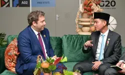Wapres Gibran lakukan pertemuan bilateral dengan Wakil Kanselir Jerman Wapres Gibran lakukan pertemuan bilateral dengan Wakil Kanselir Jerman