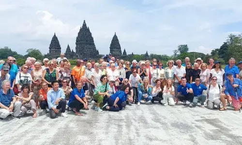 Kemenpar dampingi wisatawan Prancis dalam tur `Around the World` Kemenpar dampingi wisatawan Prancis dalam tur `Around the World`