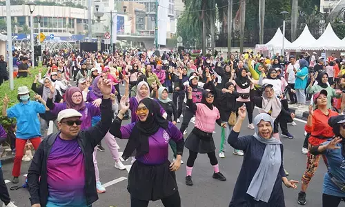 Dibanjiri ribuan pengunjung , Jakarta Halal Market 2025 sukses sulap CFD Bundaran HI Jadi panggung halal dunia