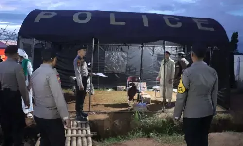 Polisi perketat pengamanan pelabuhan dan bandara jelang Ijtima Ulama Polisi perketat pengamanan pelabuhan dan bandara jelang Ijtima Ulama