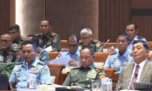 DPR dan TNI bahas stabilitas pertahanan dalam rapat tertutup DPR dan TNI bahas stabilitas pertahanan dalam rapat tertutup