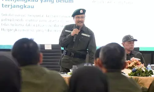 Gus Ipul tekankan peran strategis operator dan wali asuh dalam penguatan Sekolah Rakyat Gus Ipul tekankan peran strategis operator dan wali asuh dalam penguatan Sekolah Rakyat