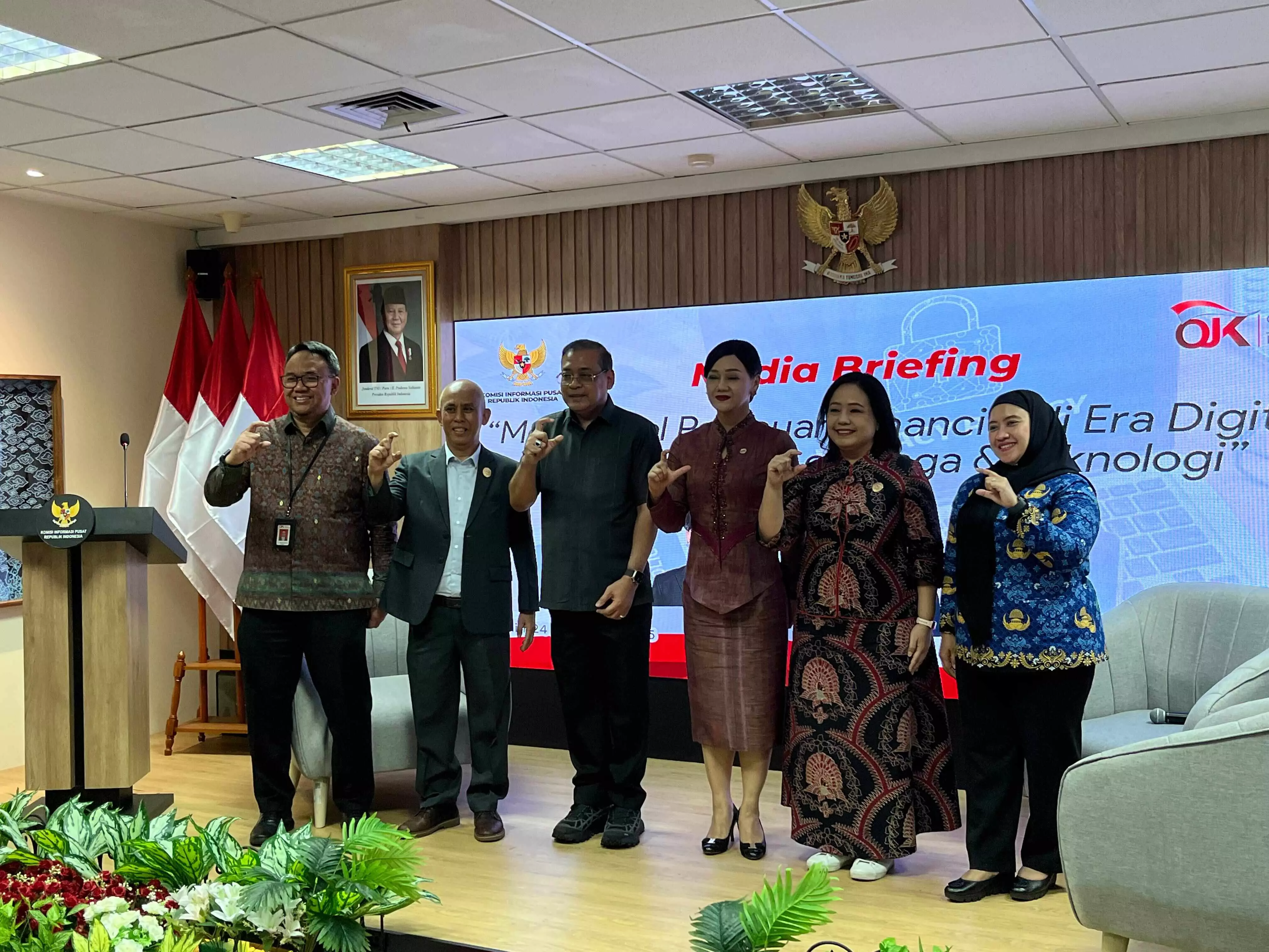 KI Pusat dan OJK bahas cara menangkal penipuan finansial digital dan perlindungan masyarakat