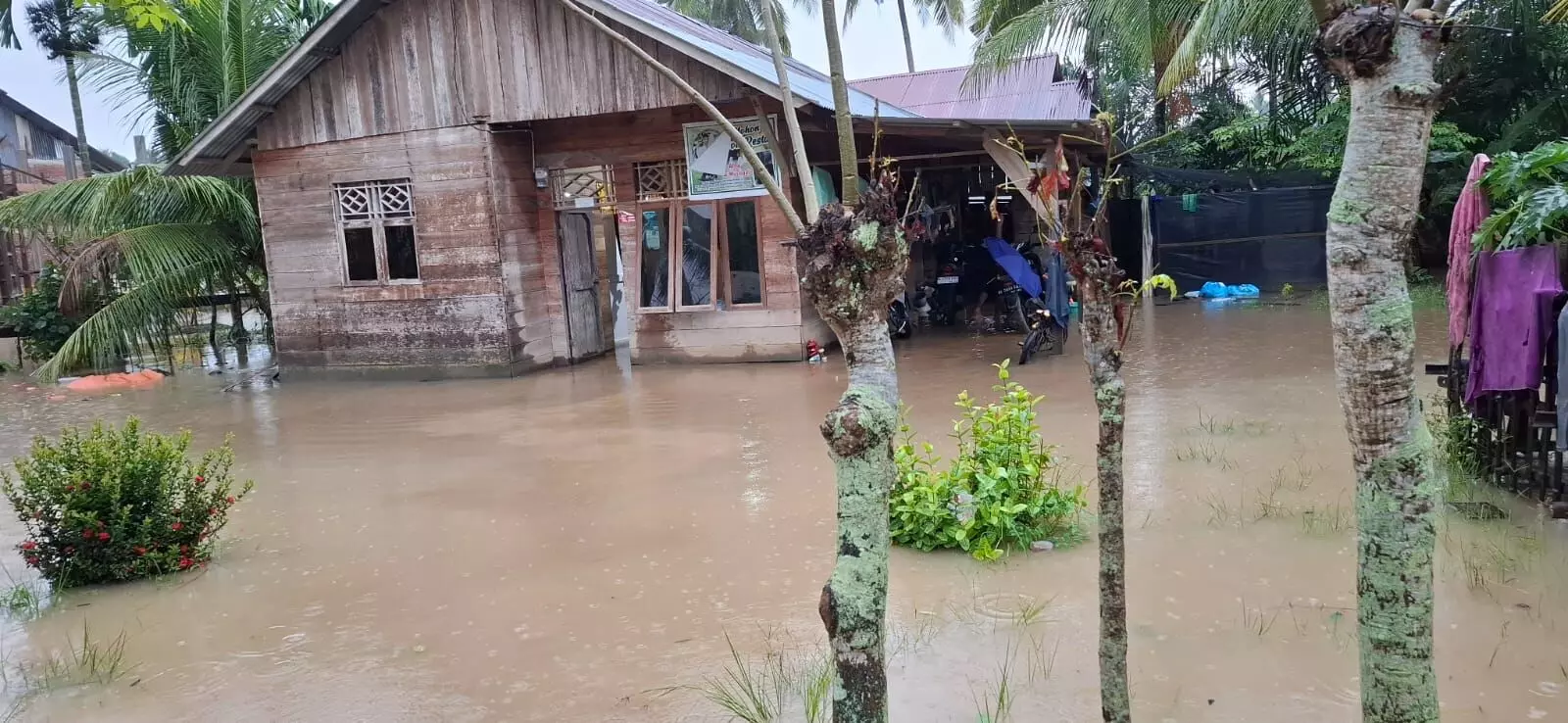 116 korban banjir di Baktiya Barat mengungsi, ratusan hektar lahan terendam