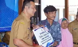 Pemkab Boyolali salurkan BLTS Kesra ke warga Pemkab Boyolali salurkan BLTS Kesra ke warga