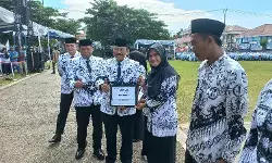 Peringatan HGN 2025, masyarakat Kota Bandung suarakan apresiasi untuk para pendidik Peringatan HGN 2025, masyarakat Kota Bandung suarakan apresiasi untuk para pendidik