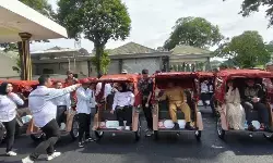 Presiden Prabowo berikan bantuan 100 becak listrik Presiden Prabowo berikan bantuan 100 becak listrik